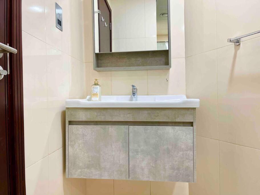 Cozy Upgraded Residential Flat With Sea, Mangrove, Pool View - 1203 Not Hotel Abu Zabi Zewnętrze zdjęcie