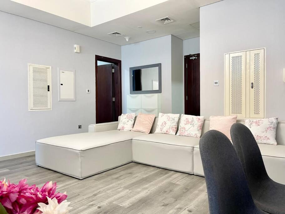 Cozy Upgraded Residential Flat With Sea, Mangrove, Pool View - 1203 Not Hotel Abu Zabi Zewnętrze zdjęcie